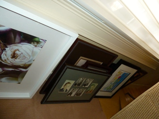 How to hang pictures – Organizing your Art when Painting